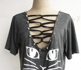 The Cat Women Cool Stud T-Shirt (Dark GraY)